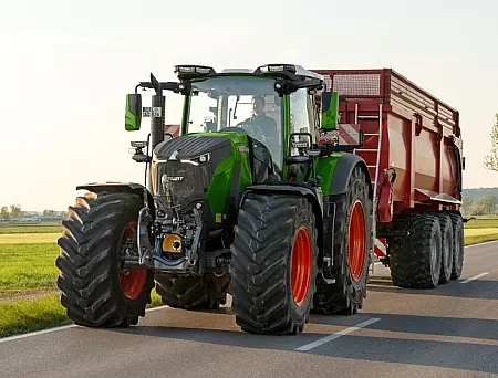 alt_Tractor Seria 800 Vario Gen 5