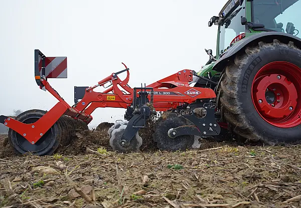 GRAPĂ CU DISCURI OPTIMER L 300