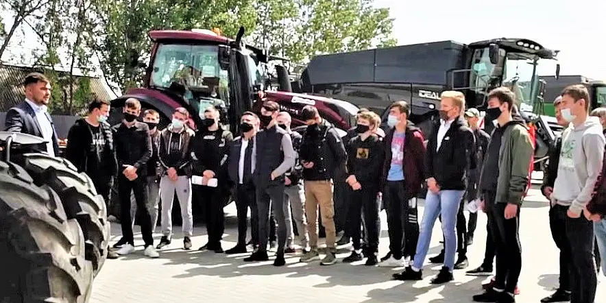 VIZITĂ DE STUDIU A ELEVILOR DIN COLEGIUL AGROINDUSATRIAL UNGHENI - VIDEO