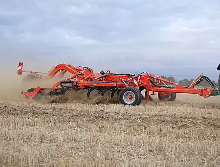 alt_CULTIVATOR KUHN CULTIMER M/L