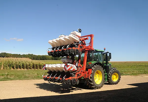 SEMĂNĂTOARE KOSMA R12 - TRANSPORT SEMĂNĂTOARE KOSMA R12 - TRANSPORT