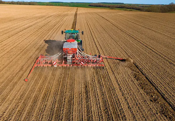 SEMĂNĂTOARE MEGANT 722R