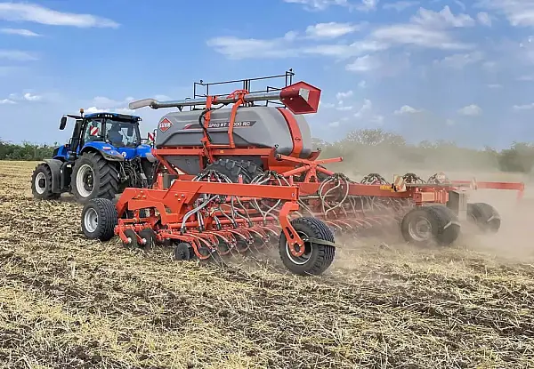 SEMĂNĂTOARE ESPRO RT 12000 RC