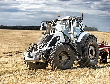 alt_Tractor Seria Q5