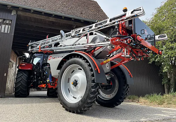 PULVERIZATOR TRACTAT LEXIS TRANSPORT
