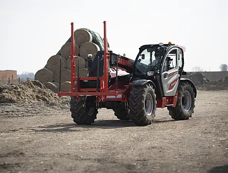 alt_ÎNCĂRCĂTOR TELESCOPIC MLT-X 738